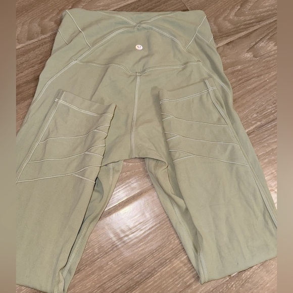 Lululemon Nulu Fold Yoga High-Rise Crop 23" RoseMary Green size 6 - Picture 6 of 14